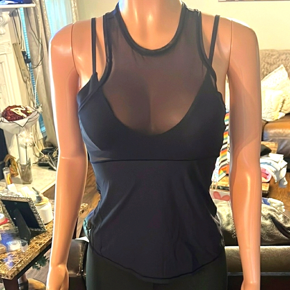 Lululemon Fresh In Mesh, Built In Sportsbra, Mesh Panel, Muscle Tank - Picture 12 of 14
